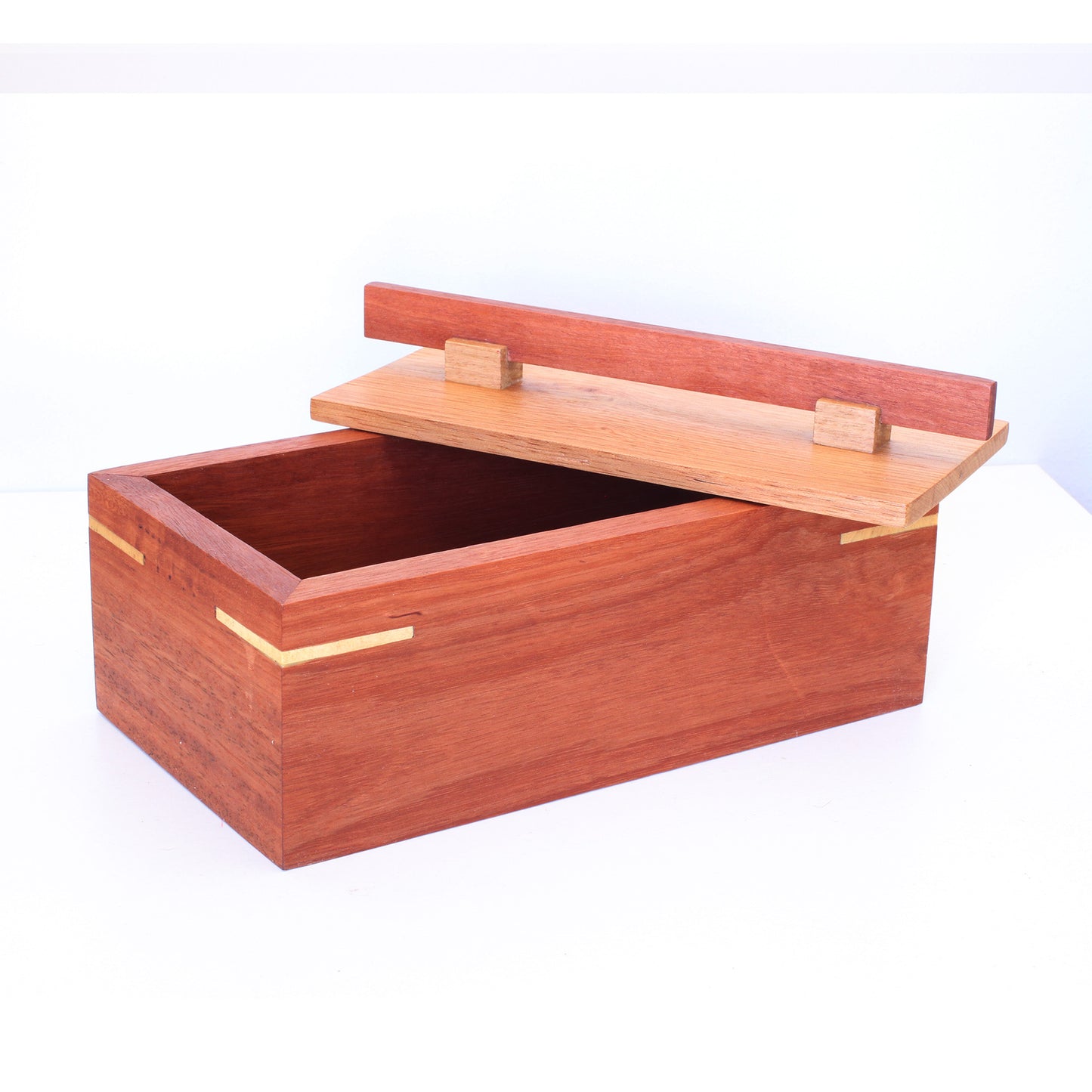 Handcrafted Wooden Keepsake Large Box - Australian Timbers: Bluegum & Oak